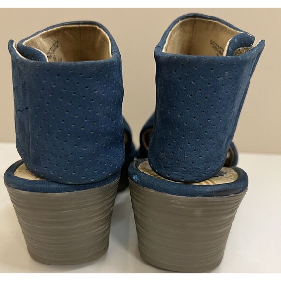 Fly London Yuzu wedge sandal. Size 39(W) - Picture 3 of 8